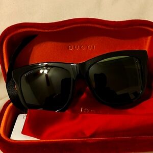 Gucci Sunglasses Authentic Never worn